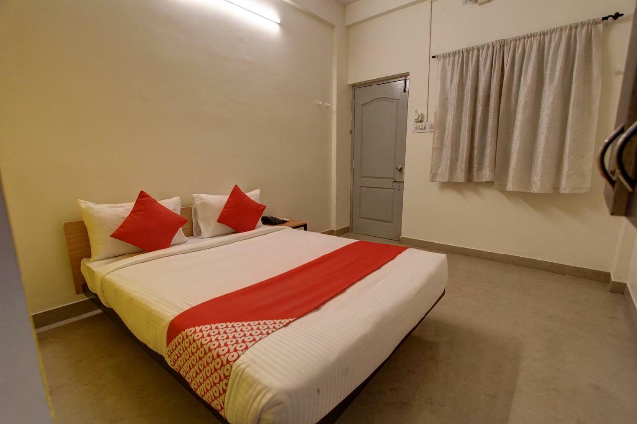 Oyo Flagship 36650 Tristar Inn Coimbatore Værelse billede